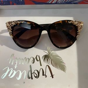 Miss Lola Sunglasses